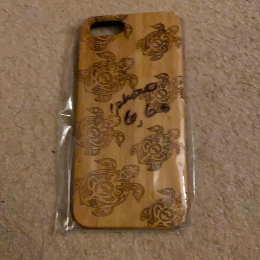 New in packaging wooden turtle iPhone 6 case!